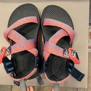 EUC Chacos